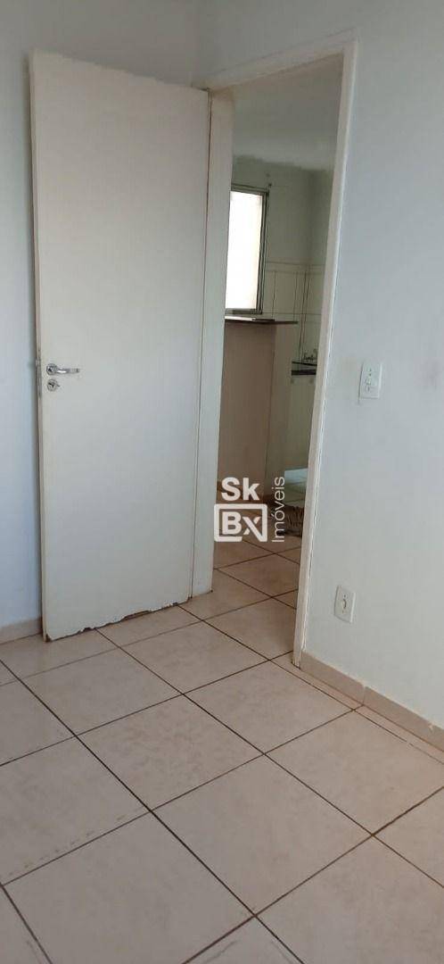 Apartamento à venda com 2 quartos, 44m² - Foto 2