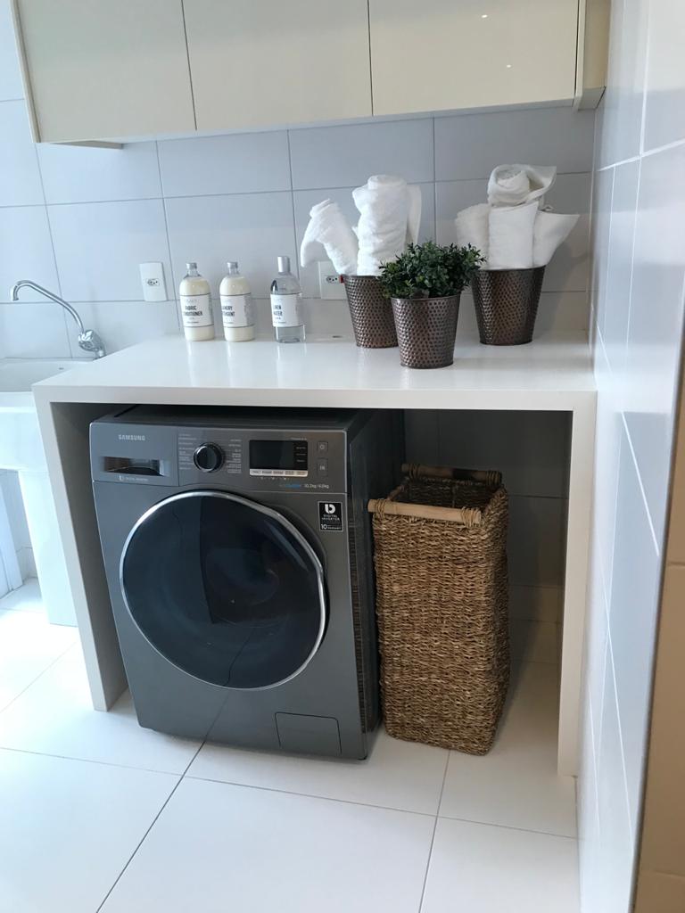 Apartamento à venda com 3 quartos, 225m² - Foto 3