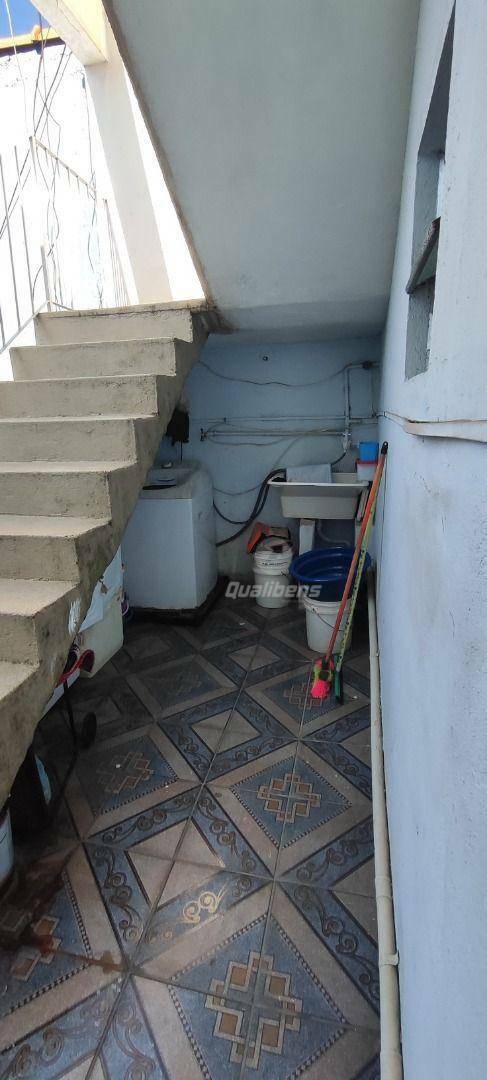 Sobrado à venda com 4 quartos, 200m² - Foto 11