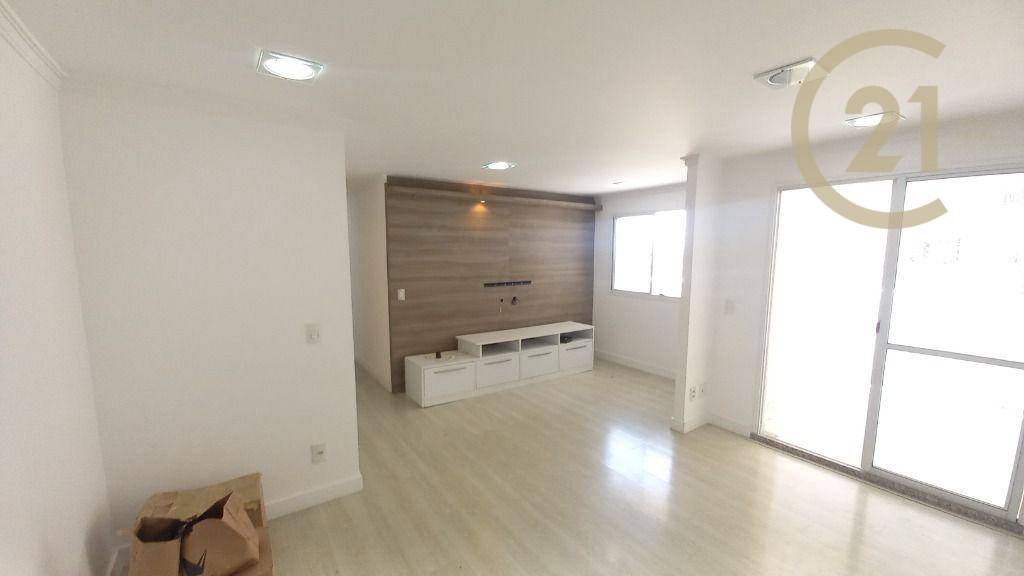 Apartamento à venda com 3 quartos, 95m² - Foto 1