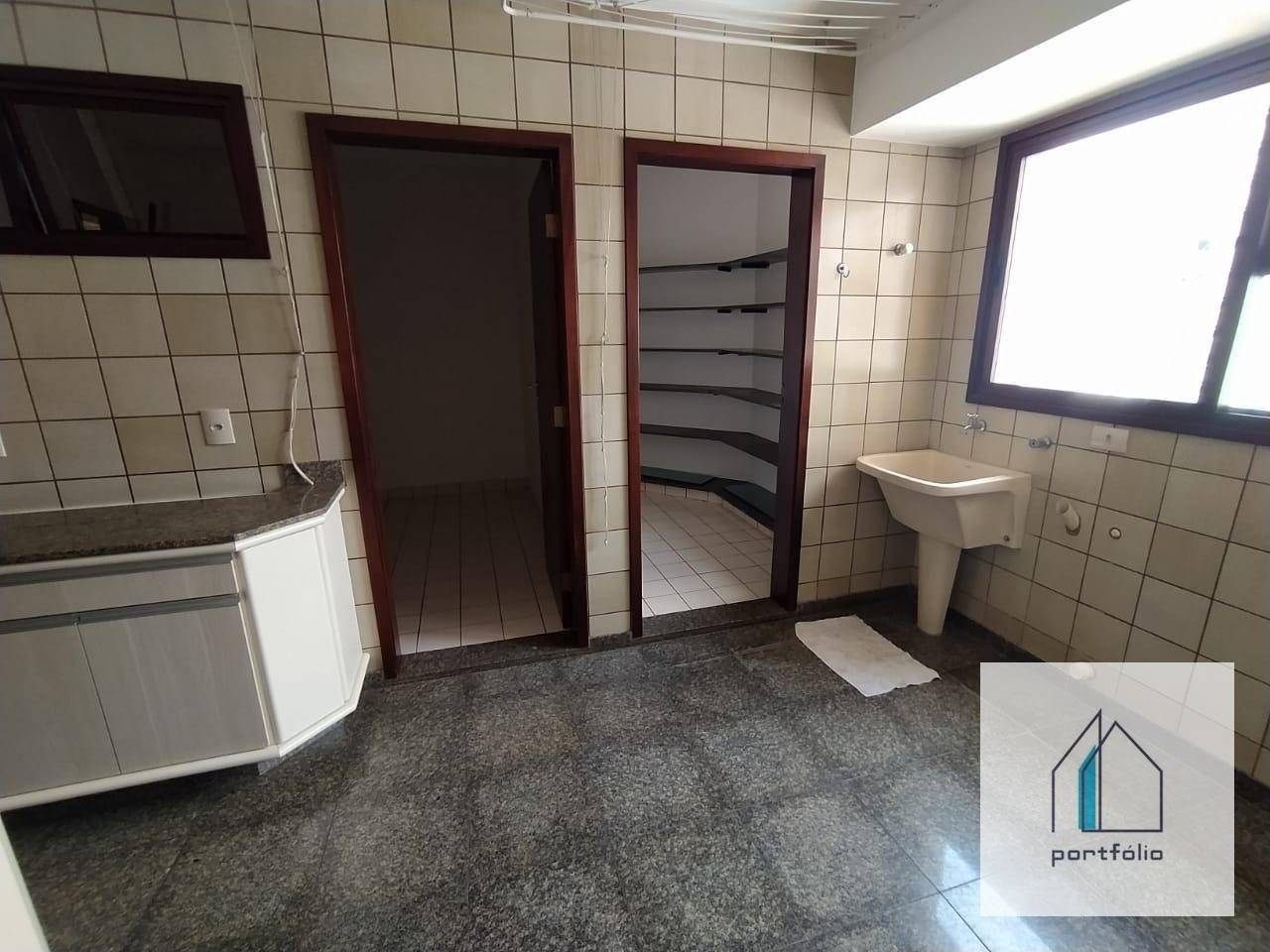 Apartamento à venda com 4 quartos, 208m² - Foto 20