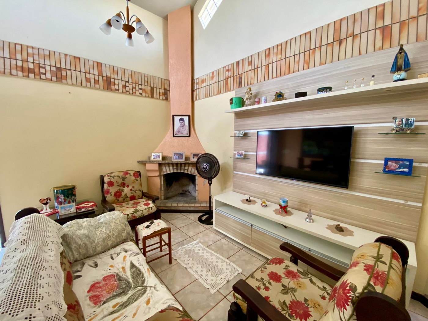Casa à venda com 3 quartos, 300m² - Foto 3