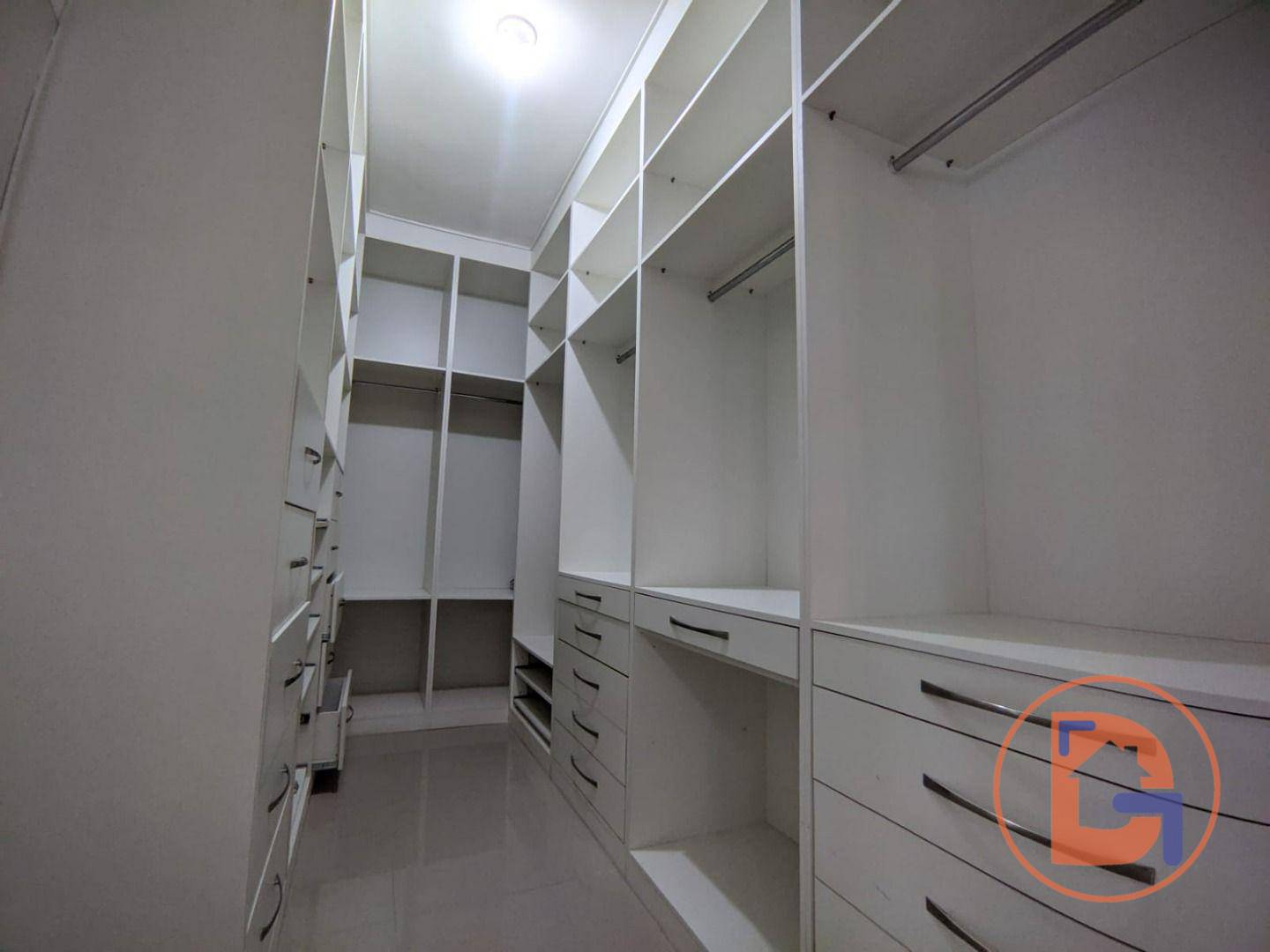 Casa à venda com 5 quartos, 240m² - Foto 36