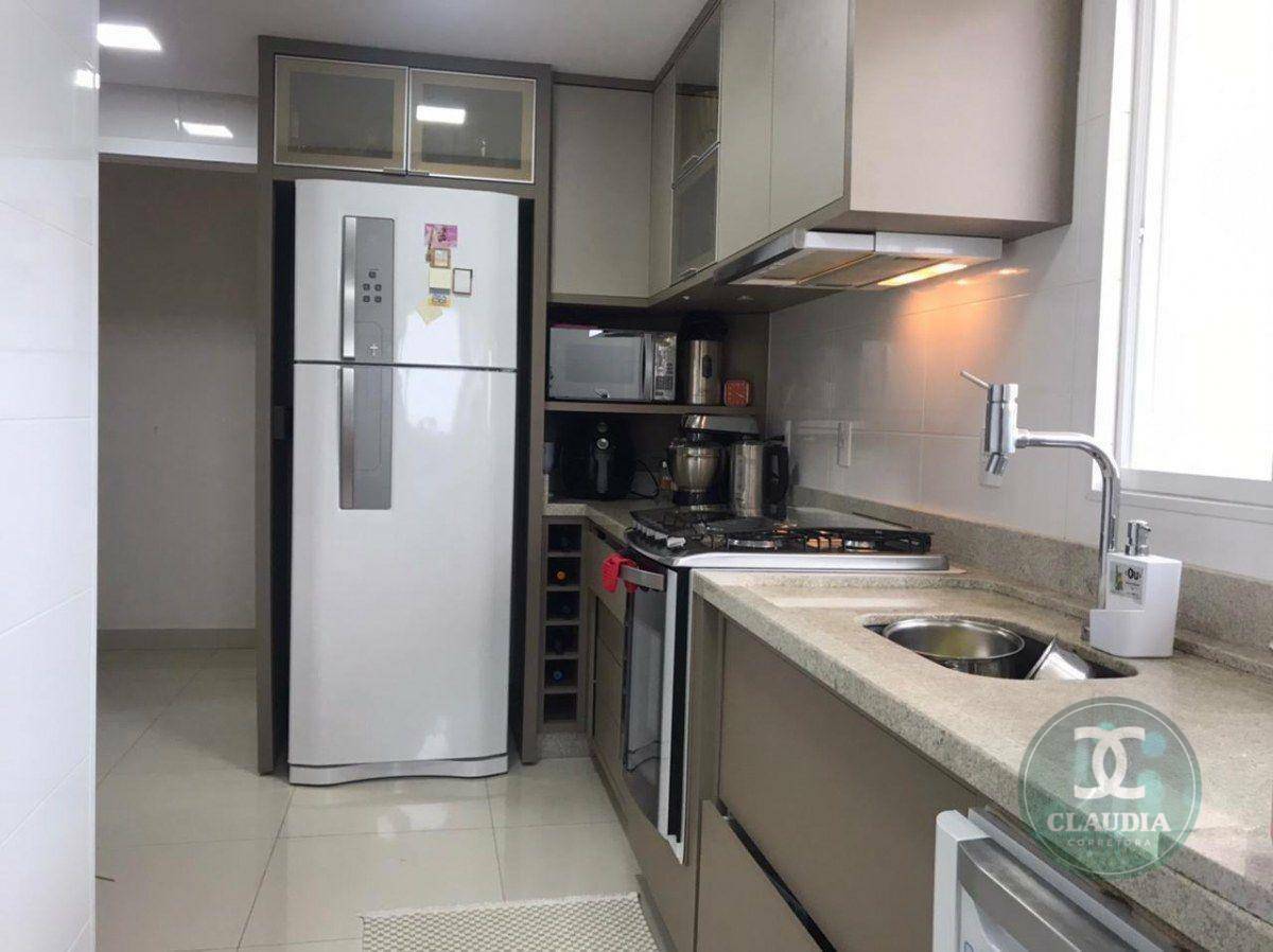 Apartamento à venda com 3 quartos, 184m² - Foto 8