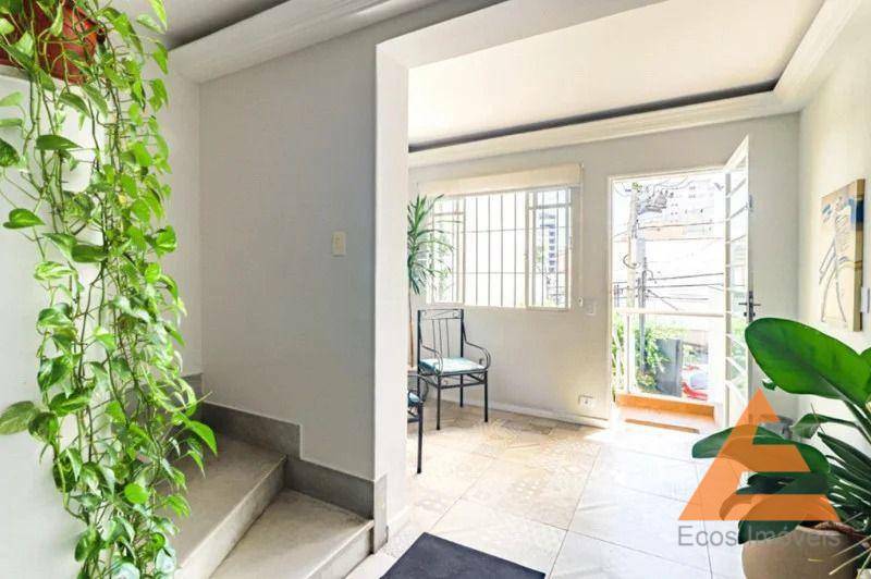 Sobrado à venda com 4 quartos, 209m² - Foto 3