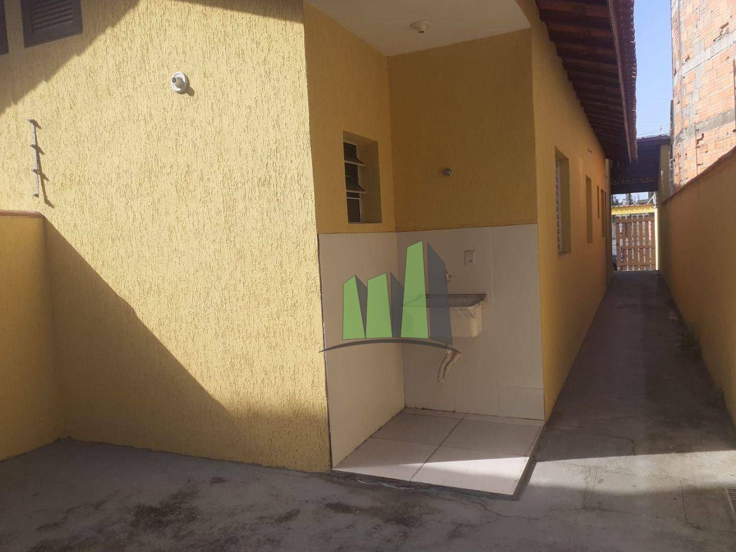 Casa à venda com 2 quartos, 70m² - Foto 6