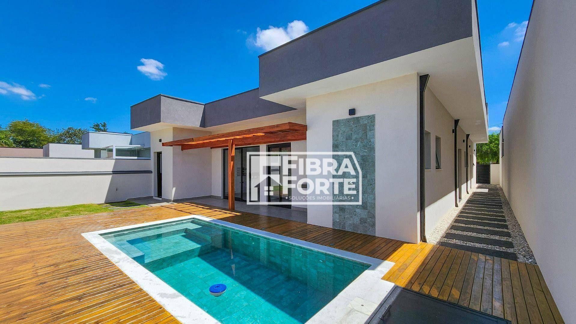 Casa de Condomínio para alugar com 3 quartos, 204m² - Foto 1