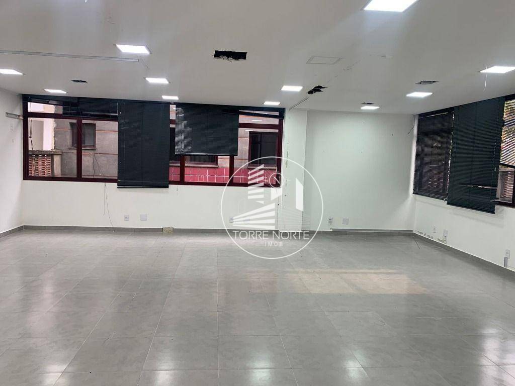 Prédio Inteiro para alugar, 575m² - Foto 17