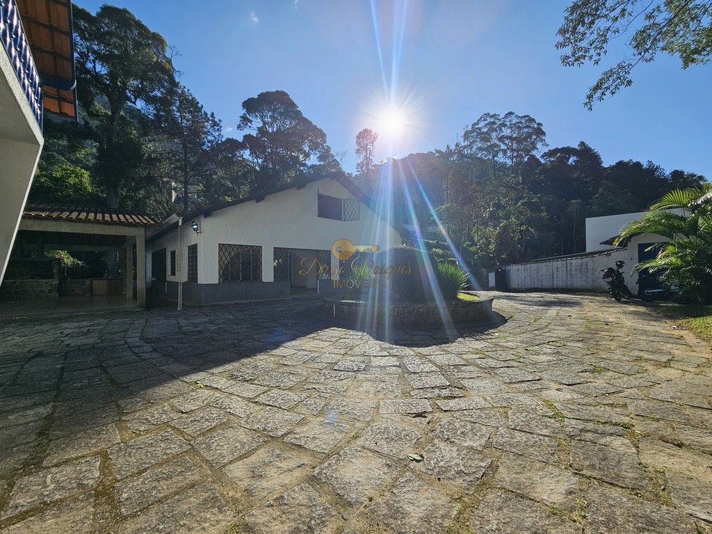Casa à venda com 3 quartos, 253m² - Foto 6