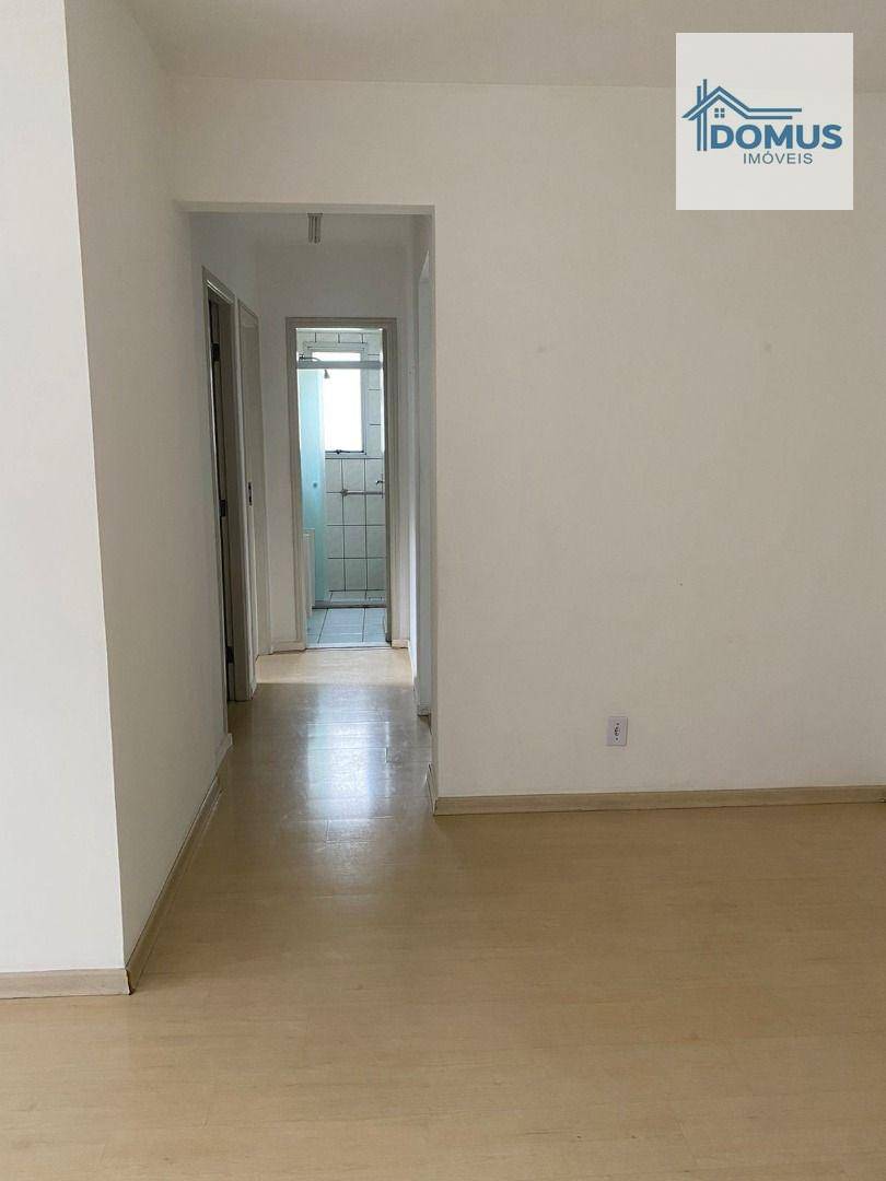 Apartamento para alugar com 2 quartos, 68m² - Foto 9