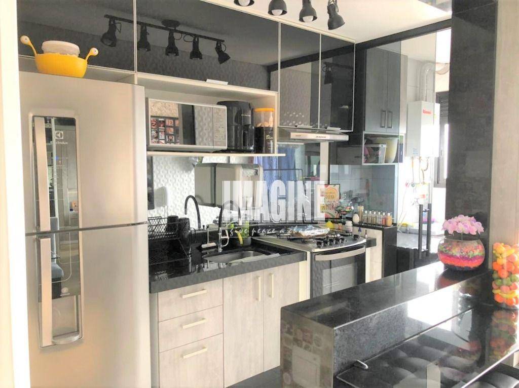 Apartamento à venda com 2 quartos, 48m² - Foto 4