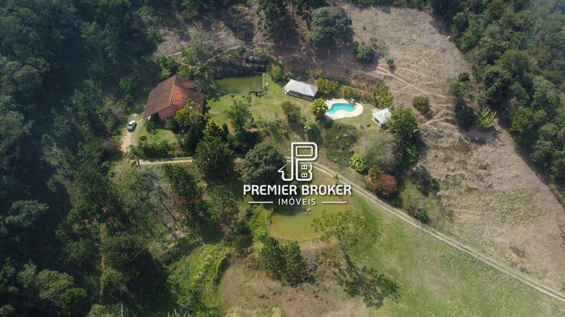 Casa à venda com 4 quartos, 500m² - Foto 3