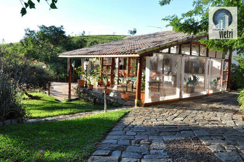 Fazenda à venda com 5 quartos, 1642m² - Foto 1