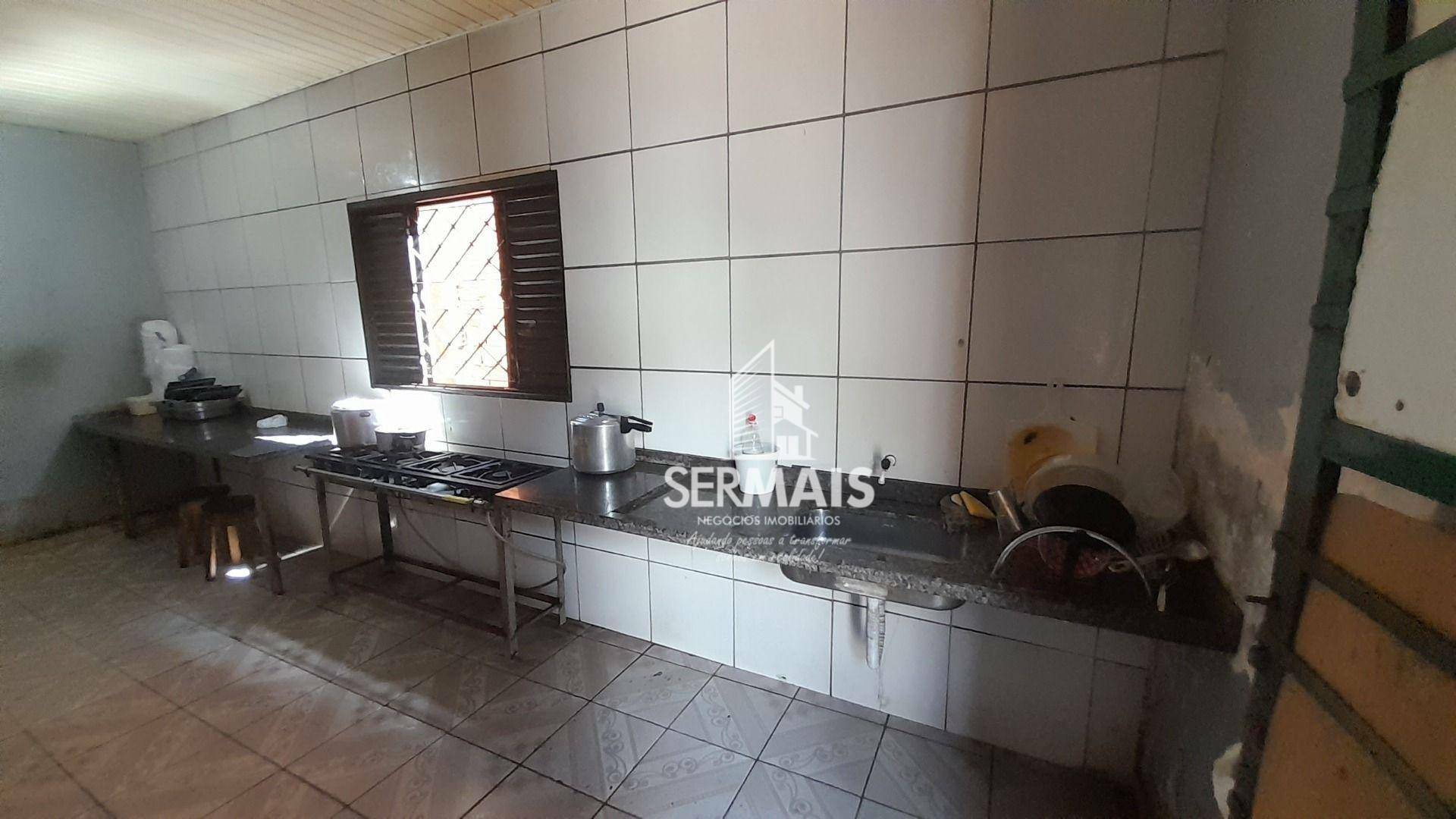 Casa à venda com 2 quartos, 160m² - Foto 13