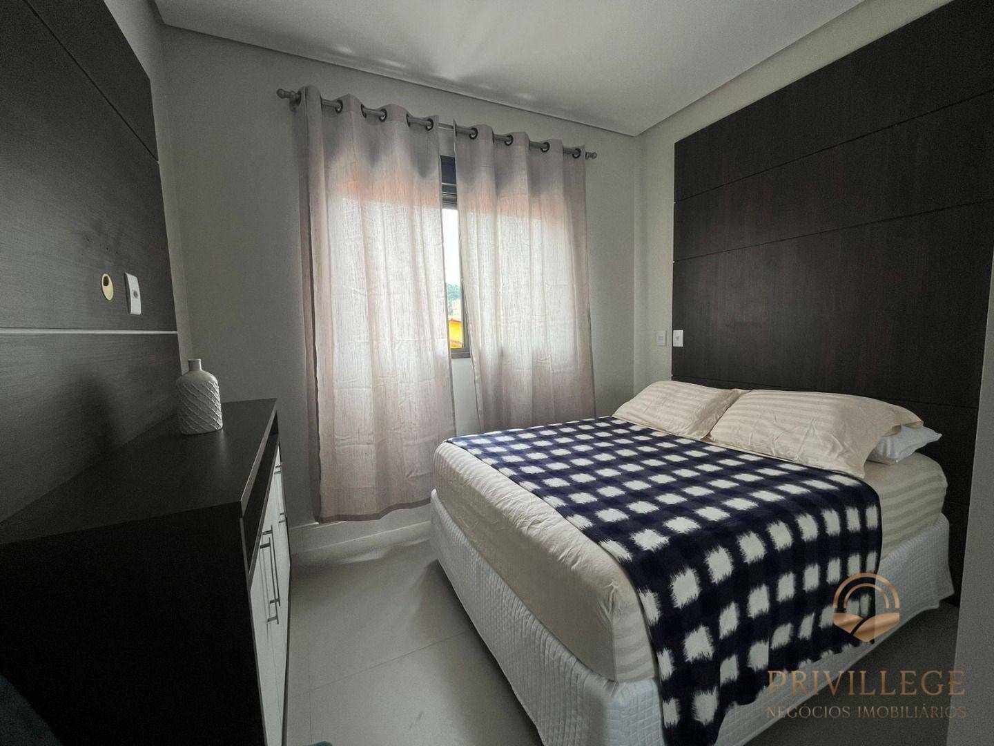 Apartamento à venda com 2 quartos, 72m² - Foto 9