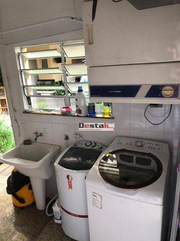 Sobrado à venda com 3 quartos, 345m² - Foto 22