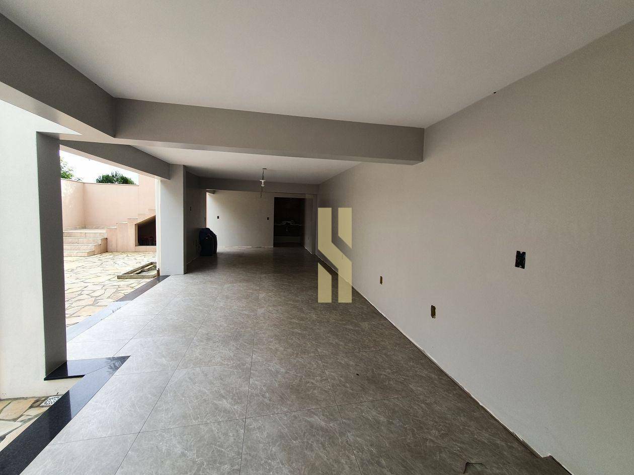 Casa à venda com 3 quartos, 360m² - Foto 25