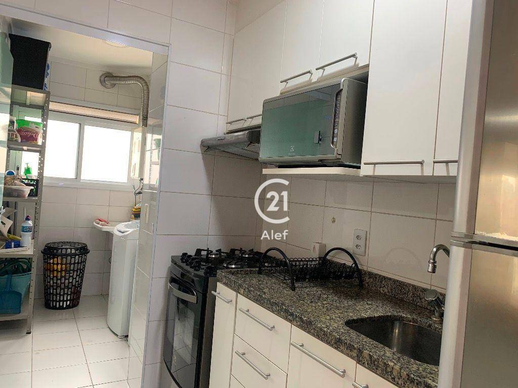 Apartamento à venda com 2 quartos, 67m² - Foto 7