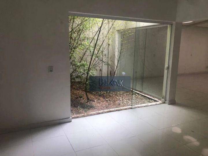 Casa para alugar com 2 quartos, 245m² - Foto 7