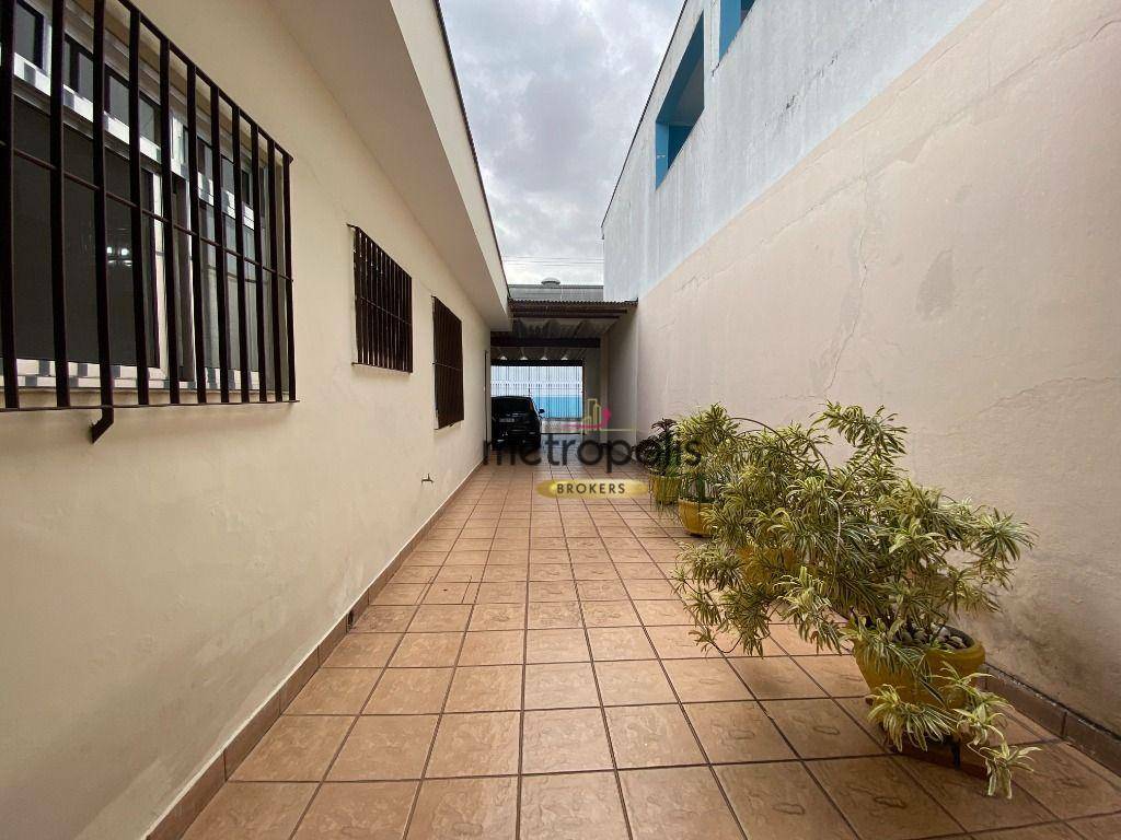 Sobrado à venda com 5 quartos, 232m² - Foto 4