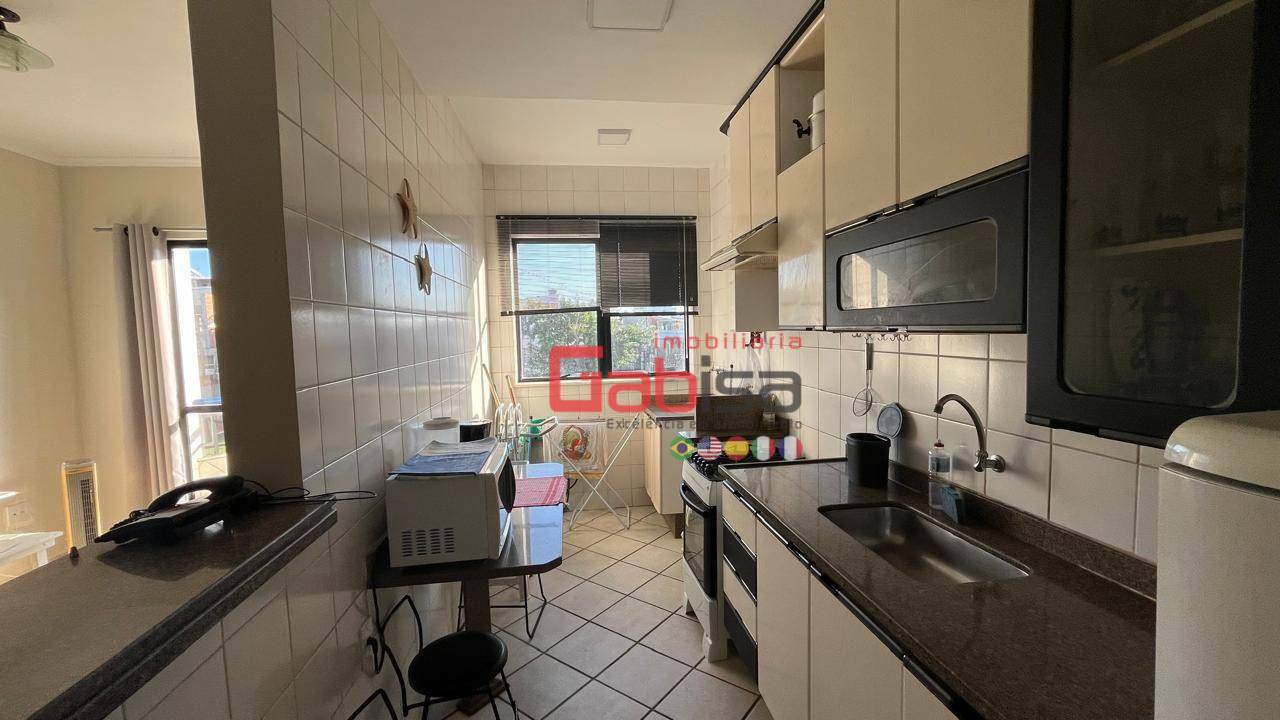 Apartamento à venda e aluguel com 2 quartos, 70m² - Foto 4