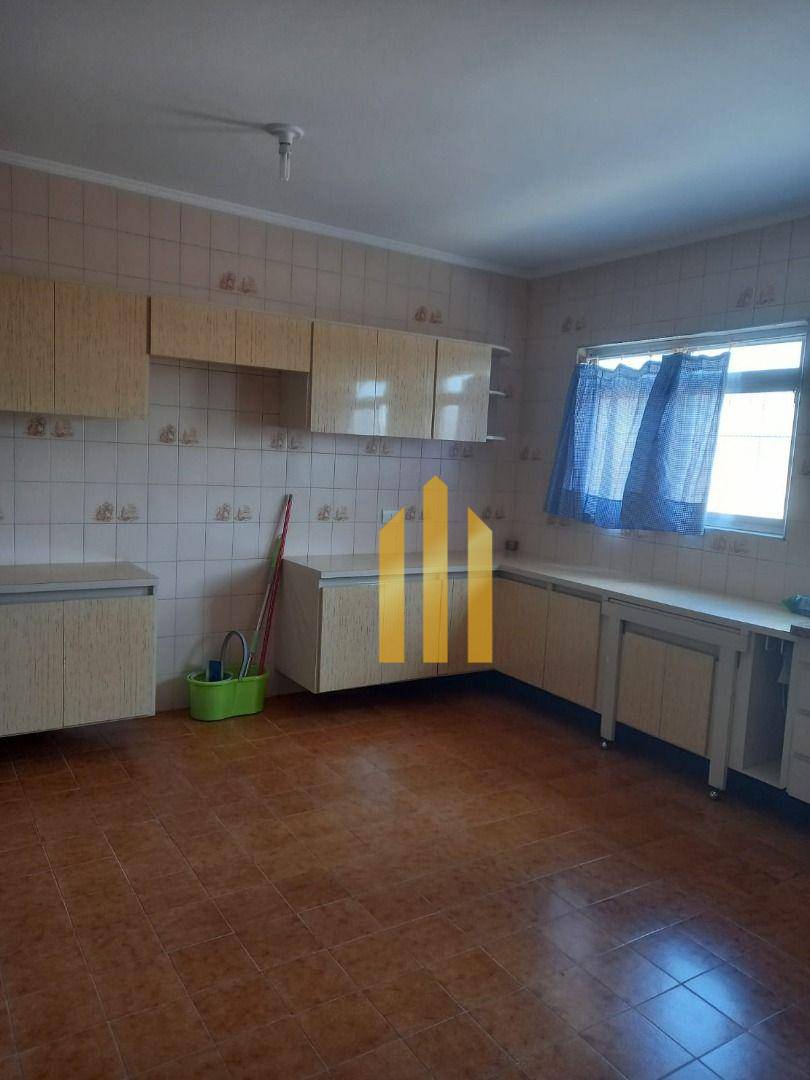 Sobrado à venda e aluguel com 3 quartos, 190m² - Foto 6