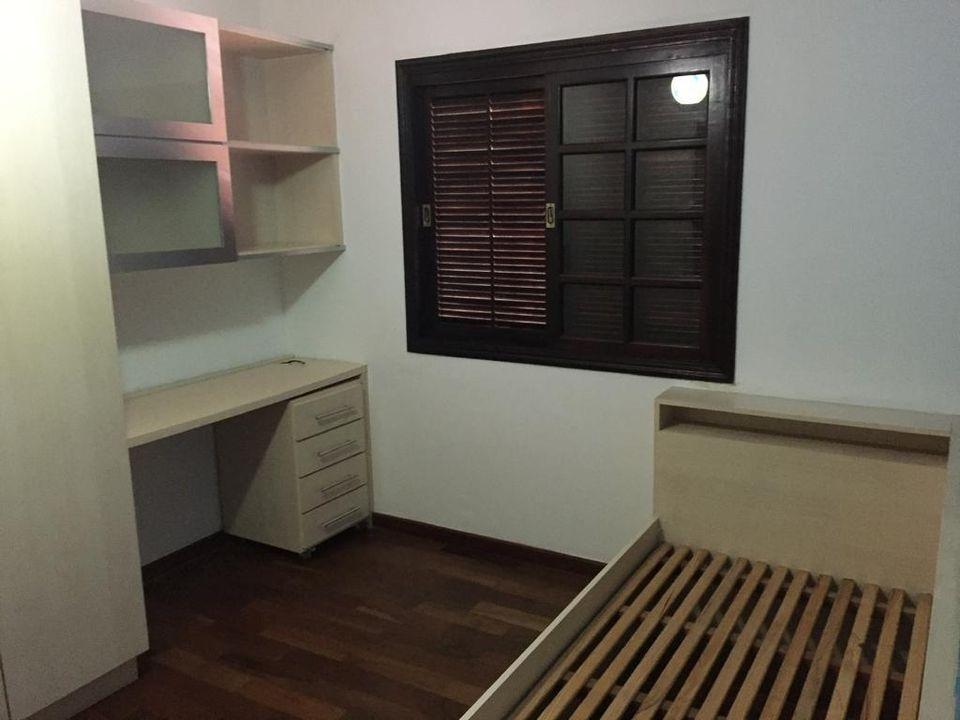 Casa à venda com 3 quartos, 140m² - Foto 3