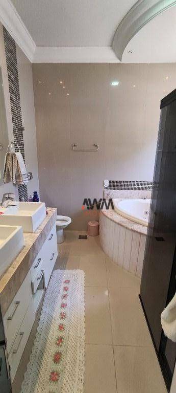 Sobrado à venda com 4 quartos, 360m² - Foto 27