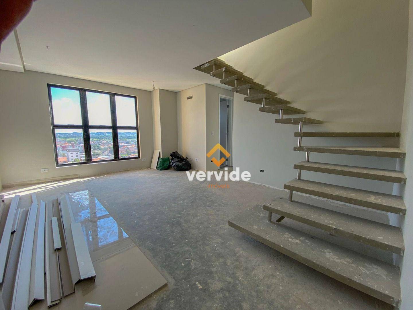 Cobertura à venda com 2 quartos, 62m² - Foto 2