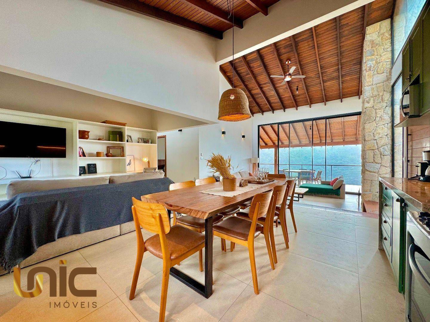 Casa de Condomínio à venda com 4 quartos, 283m² - Foto 13