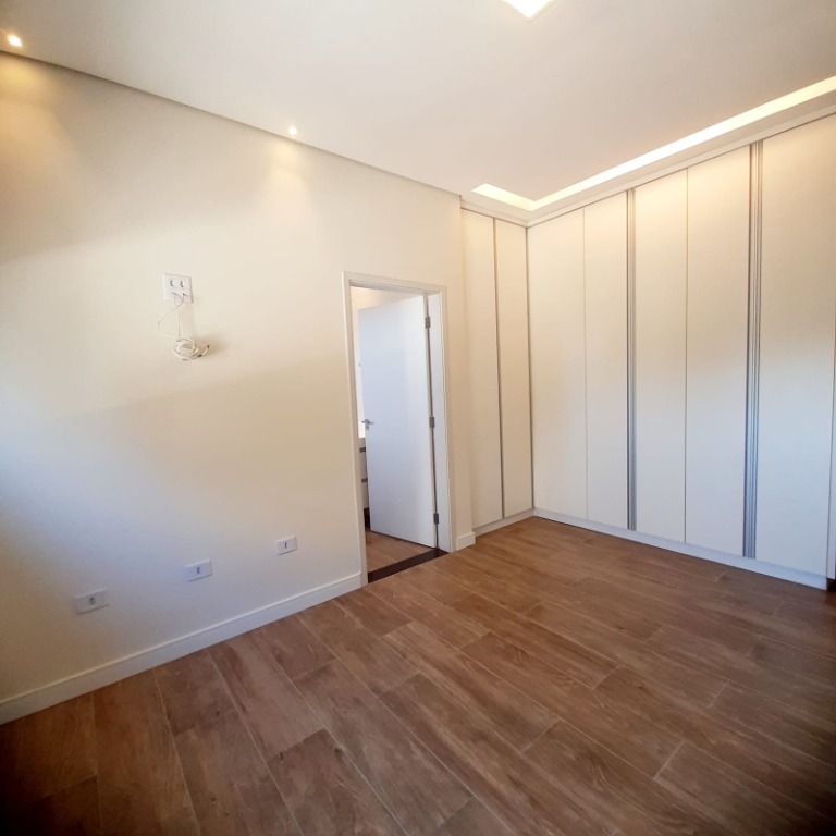 Casa de Condomínio à venda com 3 quartos, 265m² - Foto 3