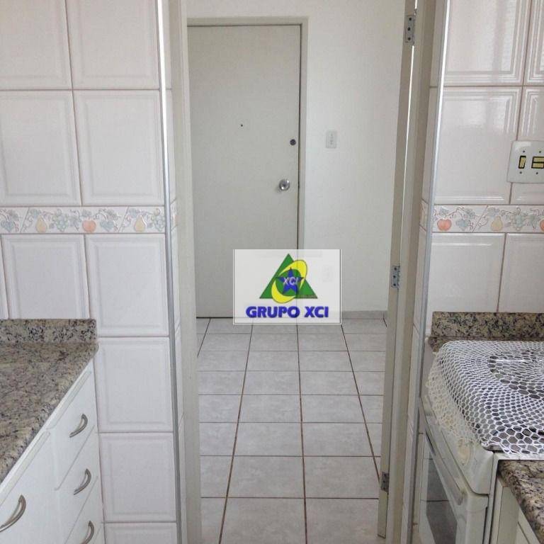 Apartamento à venda com 3 quartos, 144m² - Foto 6