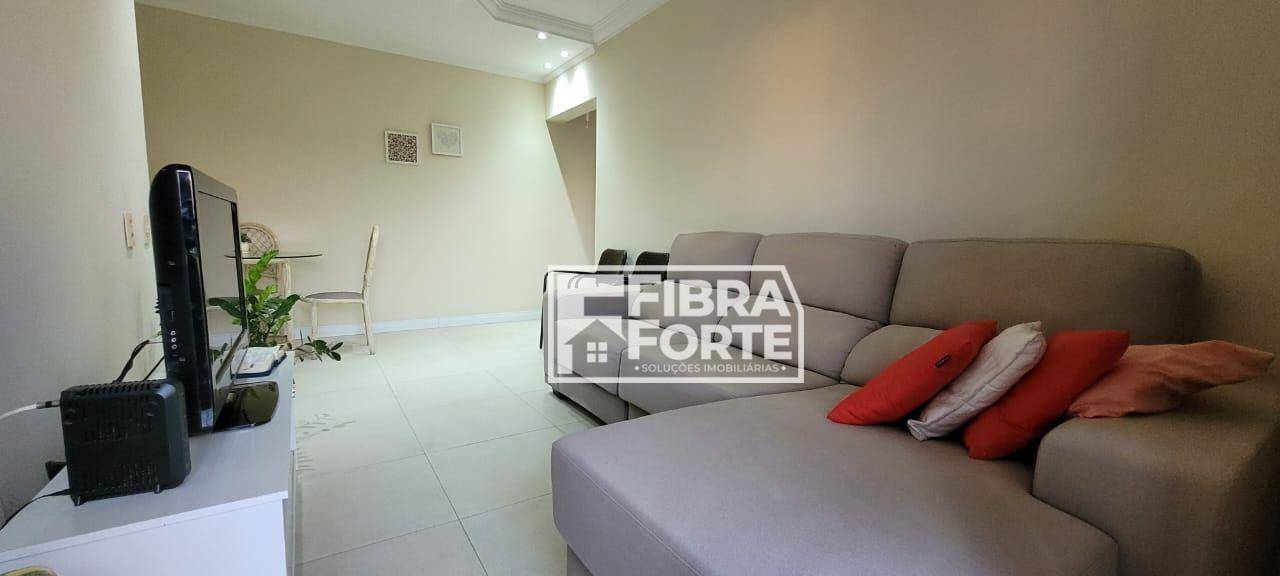 Apartamento à venda com 2 quartos, 69m² - Foto 5