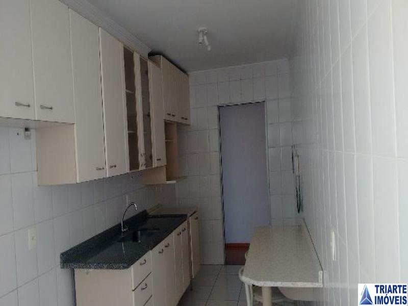 Apartamento à venda com 3 quartos, 74m² - Foto 9