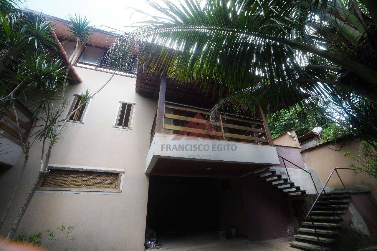 Casa de Condomínio à venda com 7 quartos, 412m² - Foto 45