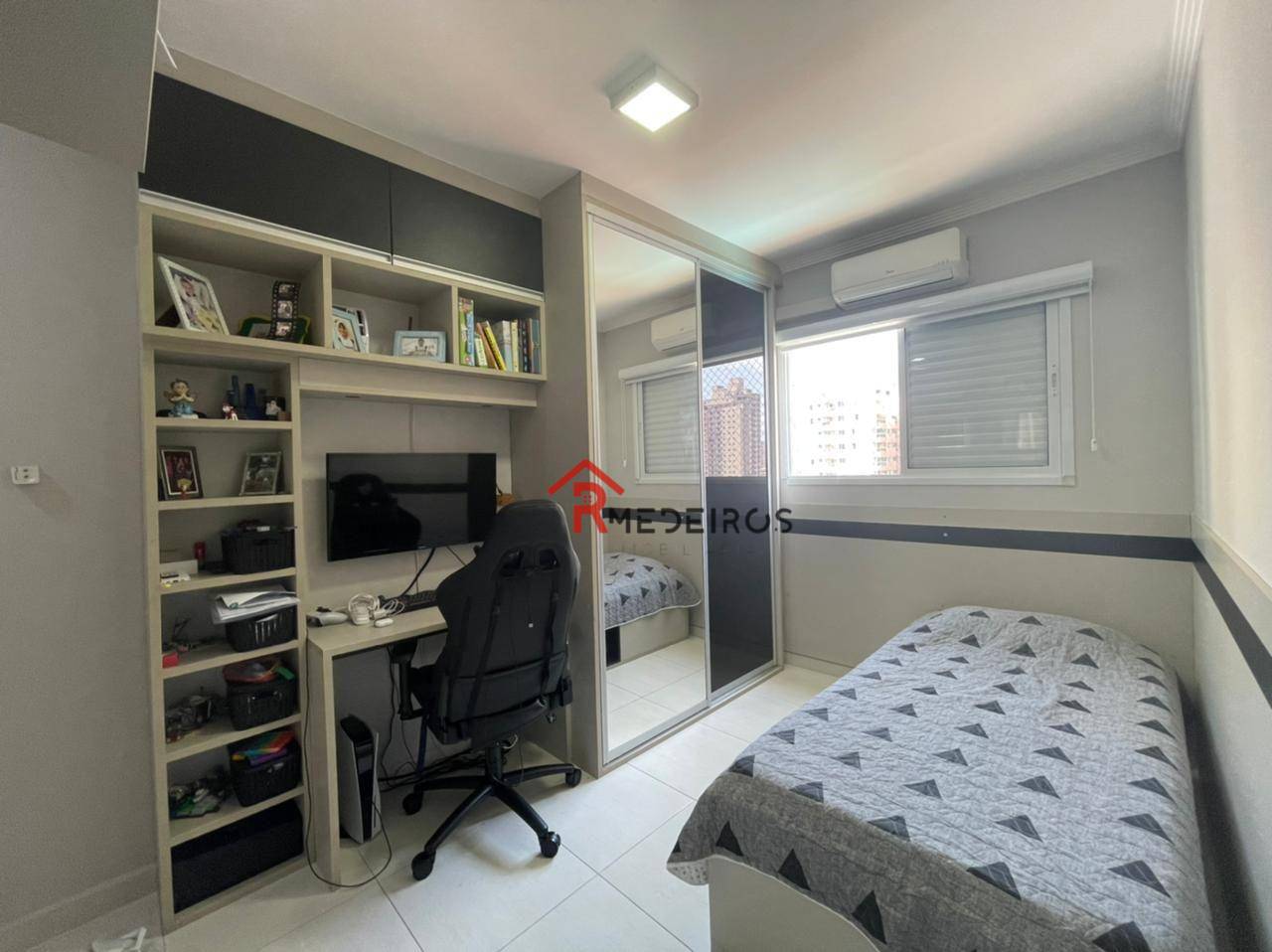 Apartamento à venda com 3 quartos, 120m² - Foto 12