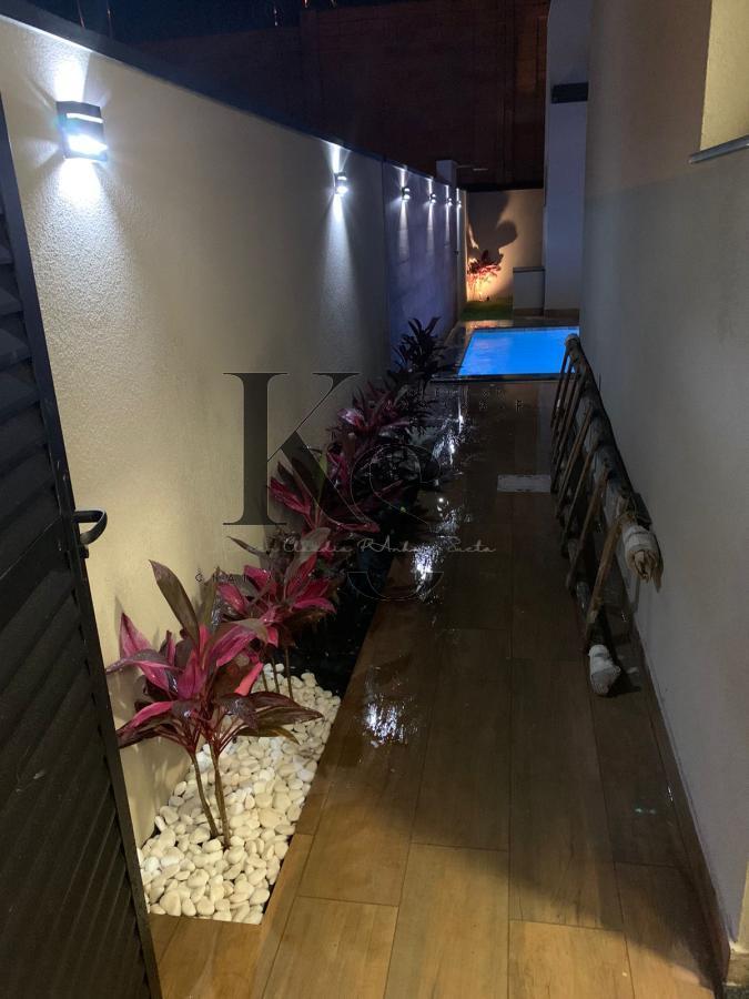 Casa de Condomínio à venda com 3 quartos, 285m² - Foto 2