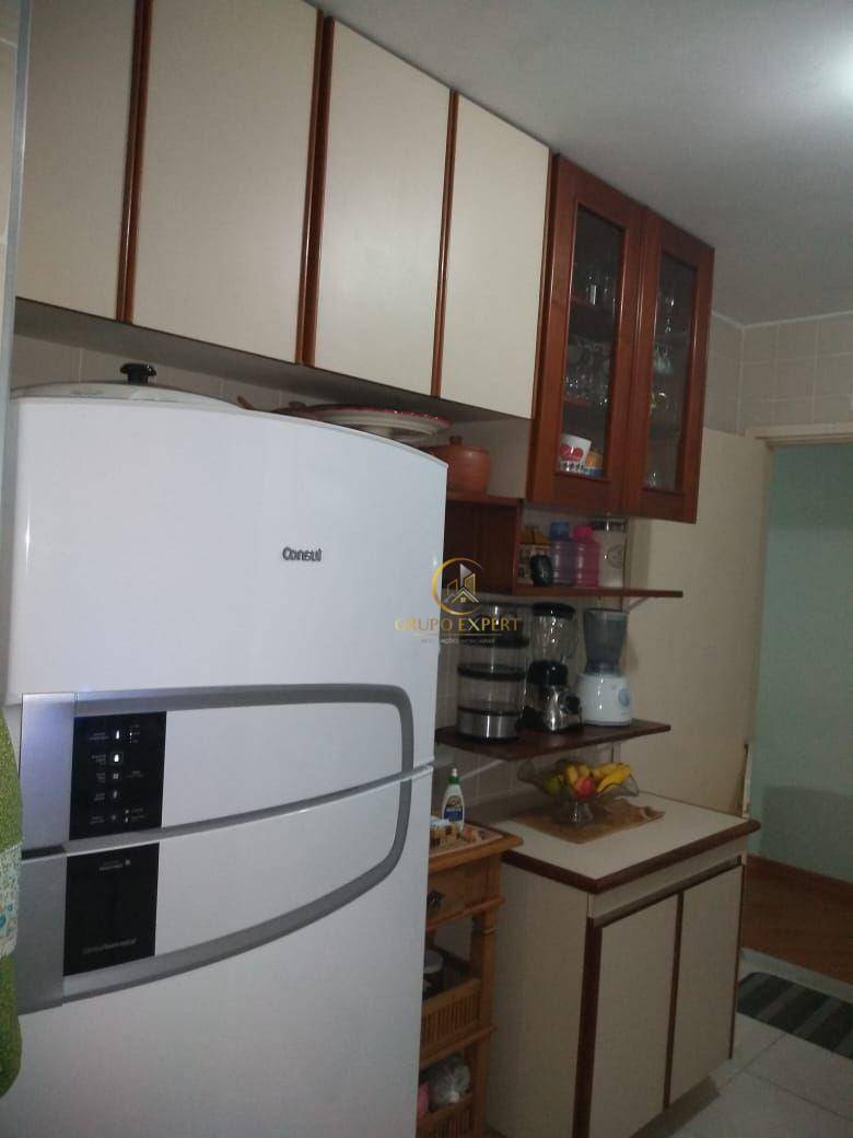 Apartamento à venda com 2 quartos, 75m² - Foto 5