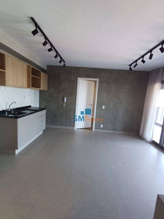 Apartamento para alugar com 2 quartos, 69m² - Foto 13