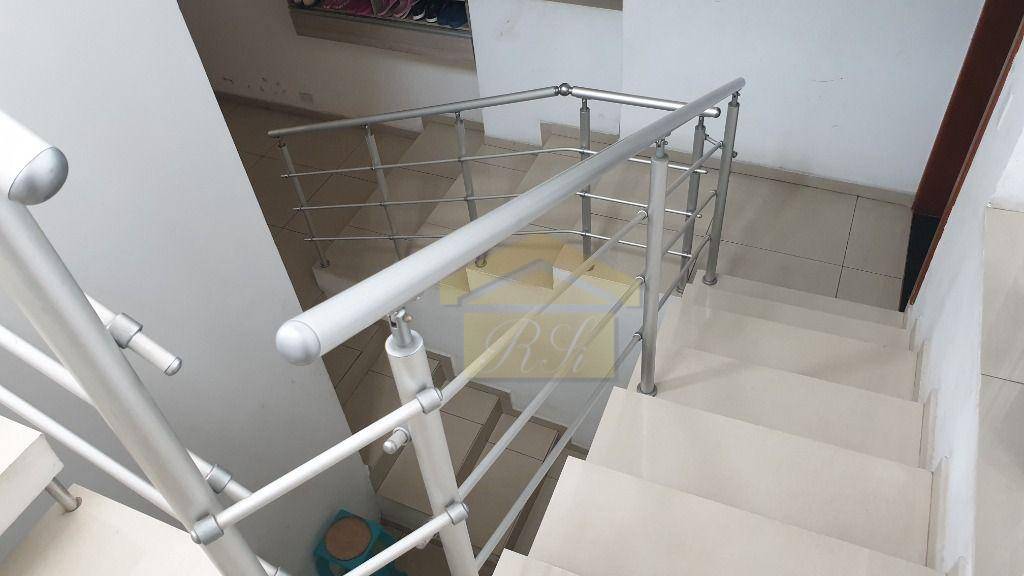 Sobrado à venda com 6 quartos, 350m² - Foto 27