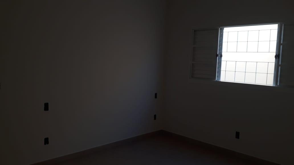 Casa à venda com 3 quartos, 200m² - Foto 15