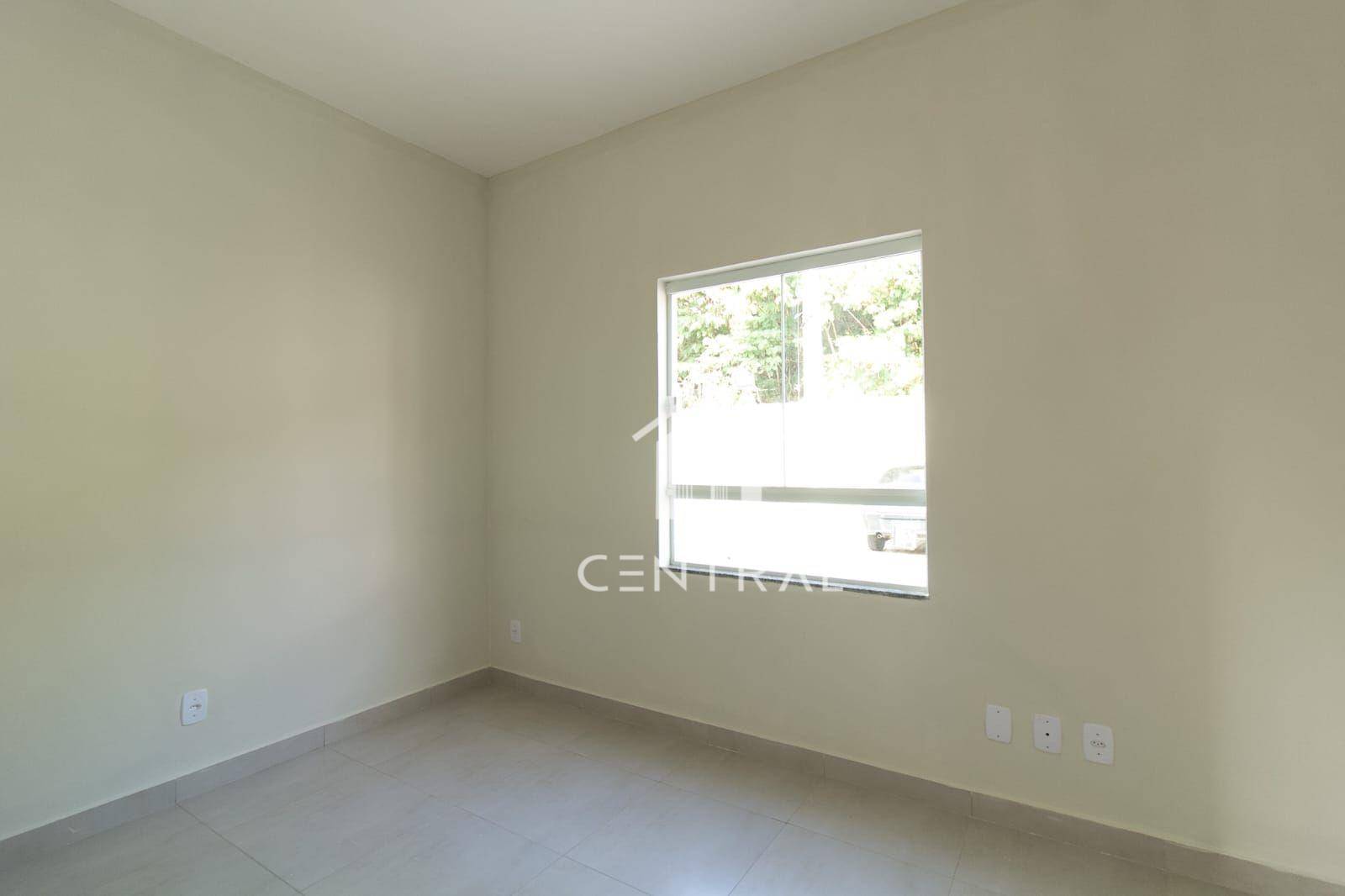 Casa à venda com 2 quartos, 60m² - Foto 13