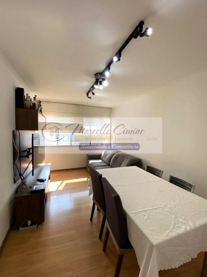 Apartamento à venda com 2 quartos, 72m² - Foto 1