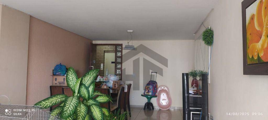 Apartamento para alugar com 3 quartos, 120m² - Foto 2
