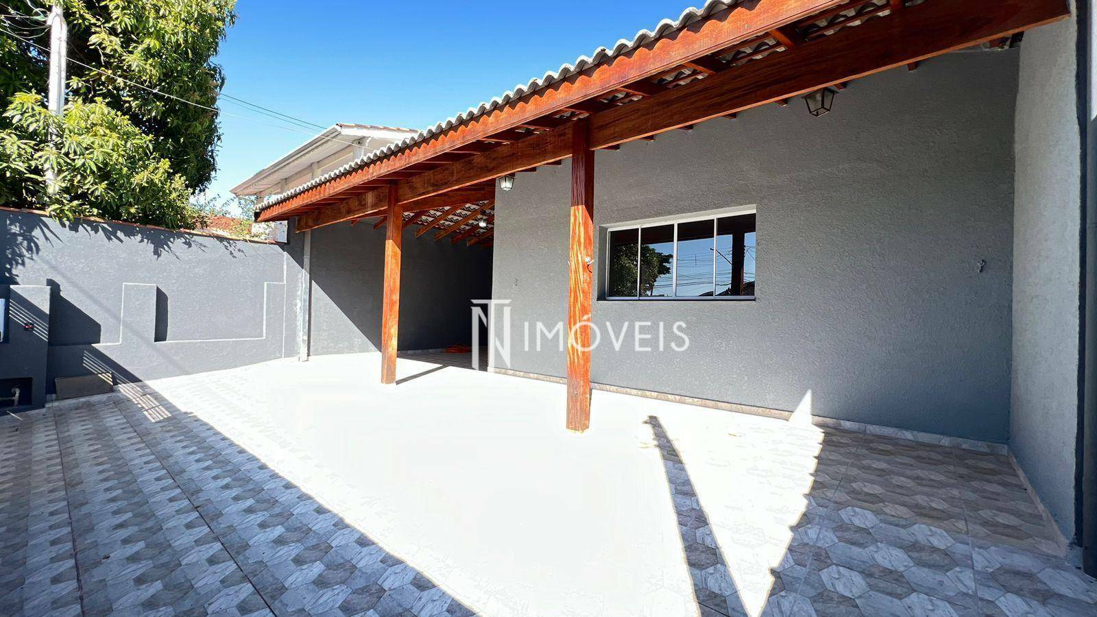 Casa à venda e aluguel com 3 quartos, 150m² - Foto 3