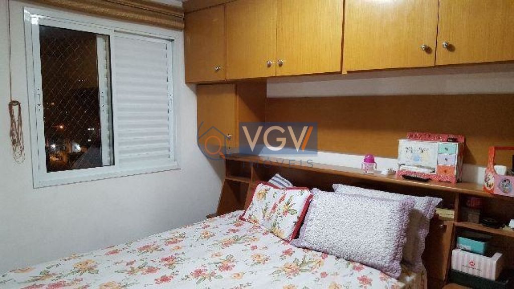 Apartamento à venda com 2 quartos, 58m² - Foto 4