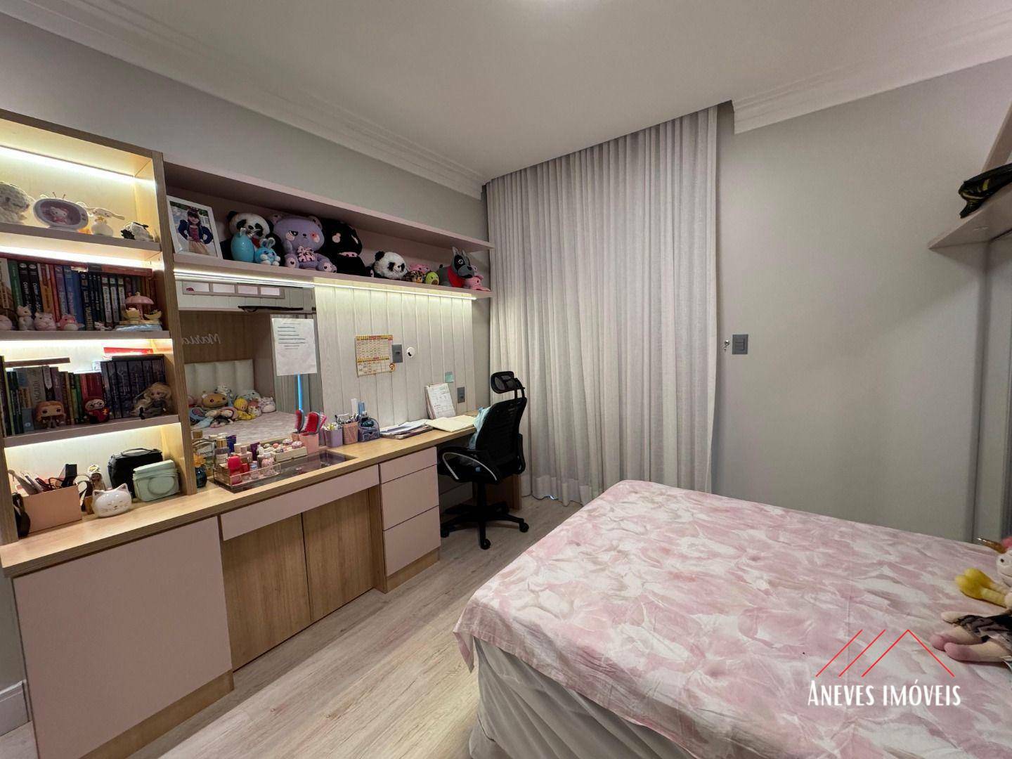 Casa de Condomínio à venda com 6 quartos, 390m² - Foto 18