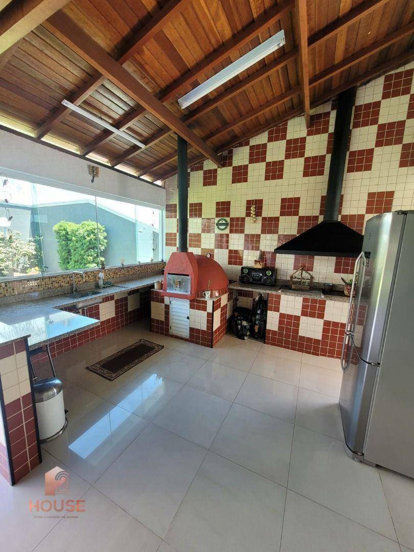 Casa de Condomínio à venda com 4 quartos, 368m² - Foto 13