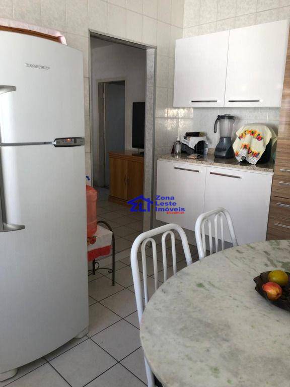 Casa à venda com 2 quartos, 180m² - Foto 12