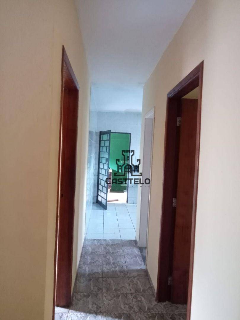 Casa à venda com 3 quartos, 70m² - Foto 7